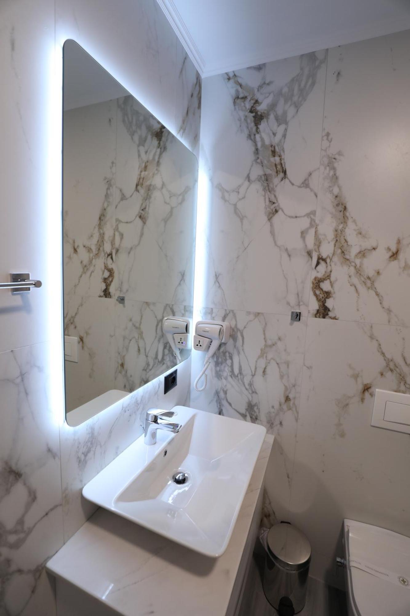Dallga Suites Tushemisht Exteriör bild