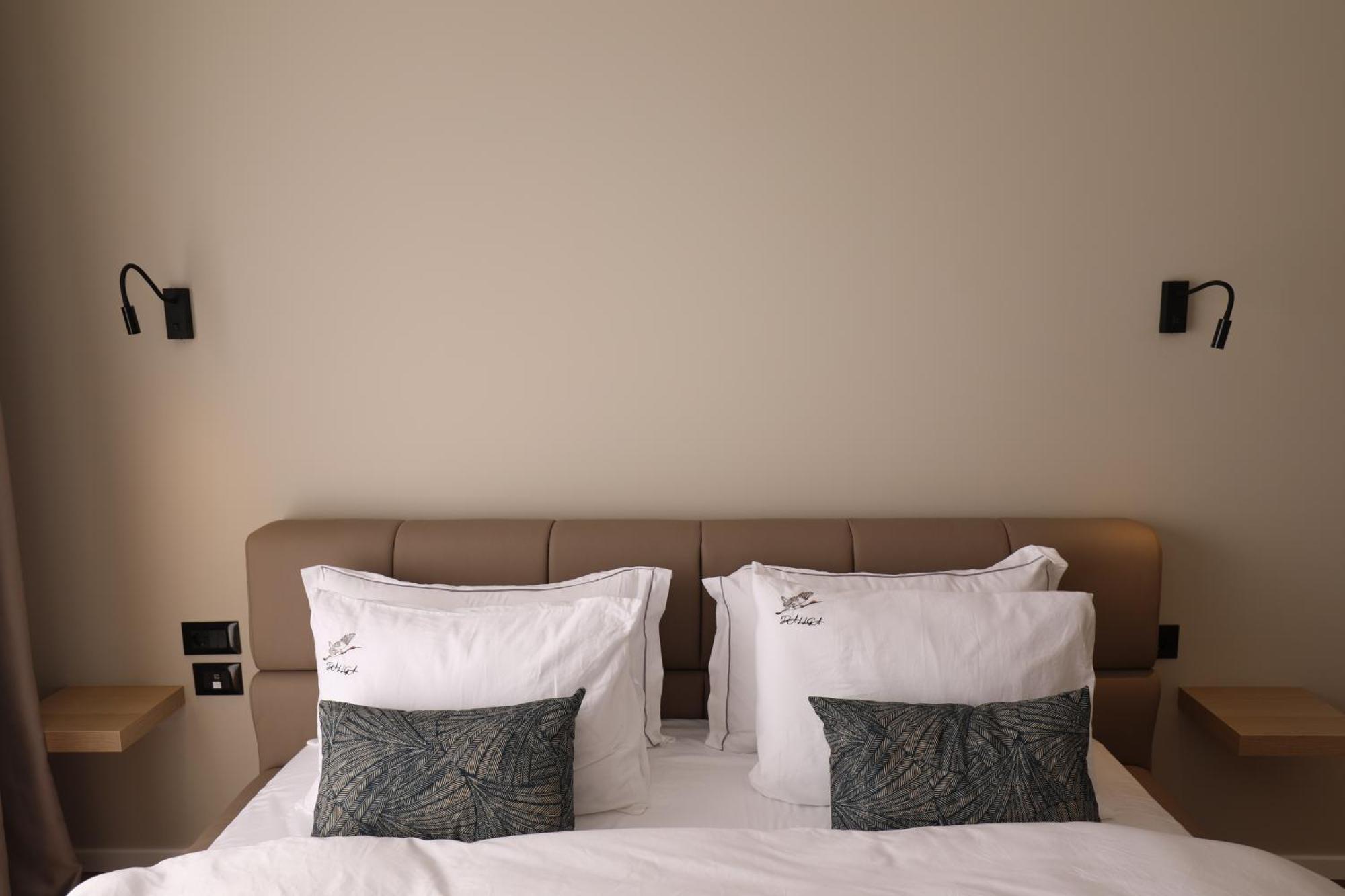 Dallga Suites Tushemisht Exteriör bild